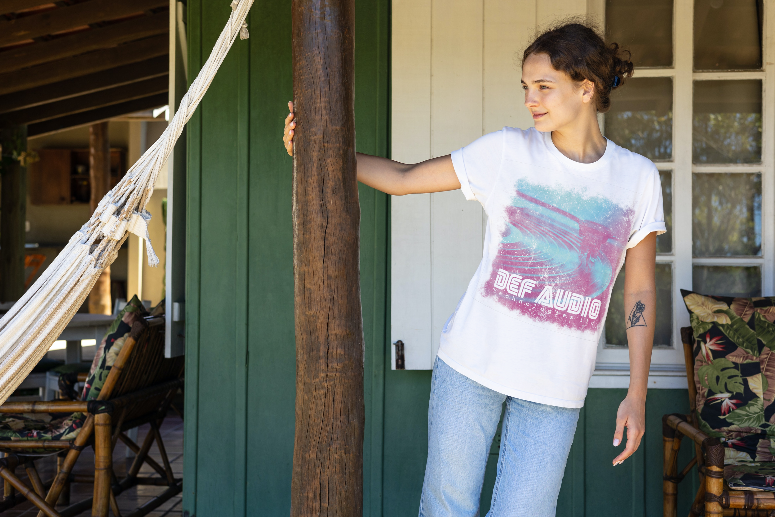 Distressed Turntable T-Shirt - Def Audio Technologies